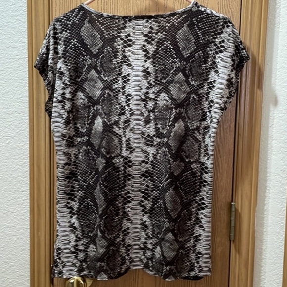 MICHAEL MICHAEL KORS LG. SLEEVELESS BLOUSE SNAKESKIN PRINT - Picture 4 of 9